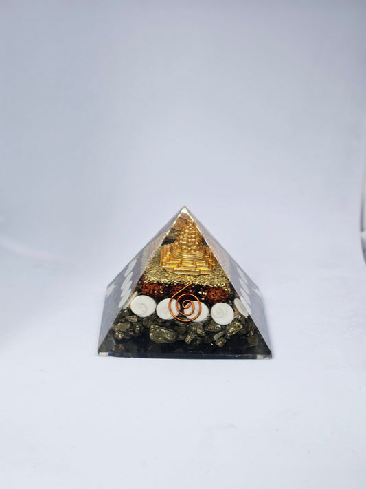 Laxmi Yantra Pyramid - Ankshaktiyaan by seemaa arora