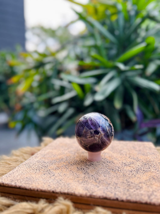 Amethyst Crystal Ball – Calm, Clarity & Spiritual Growth